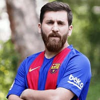 Lionel_Messi_Double_Lookalike-1-1.png