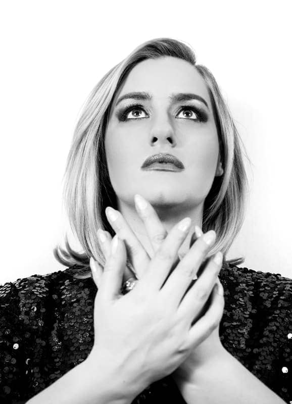 Adele Doble-1 maravillosa voz de canto en directo